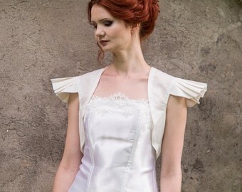 Ivory bolero, Ivory wings bolero, cap sleeve bolero, bridesmaids bolero, wedding bolero, Ivory bridal shrug, ivory bridesmaids jacket