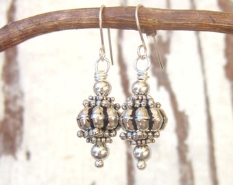 Sterling Silver Dangle Earrings. Bali Sterling Silver Drop Earrings. Bali Jewelry. Sterling Silver Jewelry. Bali Sterling Silver Jewelry