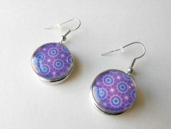 Lavender Modern Design Drop Earrings  Glass and Metal Dangle earrings 