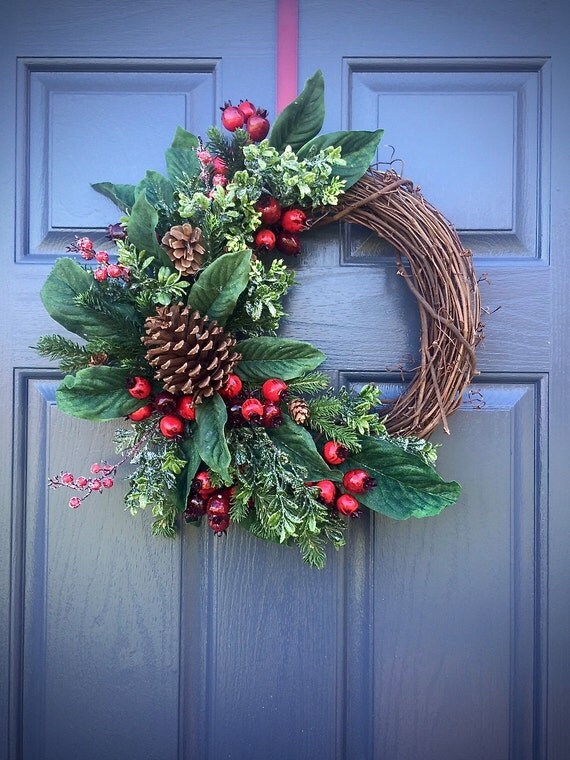 Pine Cone Berry Grapevine Wreaths | Christmas Wikii