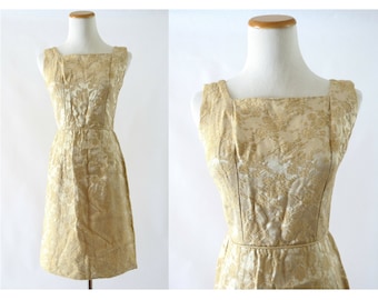 60s Cocktail Dress Gold Brocade Beige Shimmer Shift 1960s Sleeveless Size Small