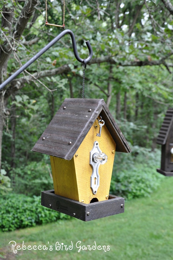 Rustic Bird Feeder The Cafe Wood Bird Feeder