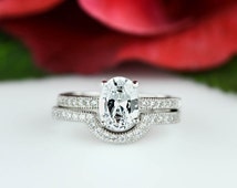 Oval wedding ring sets