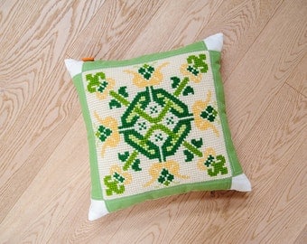Hand-made embroidered Pillow Cover Greeks cushion