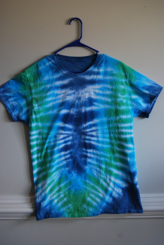 how to make a striped tie dye shirt