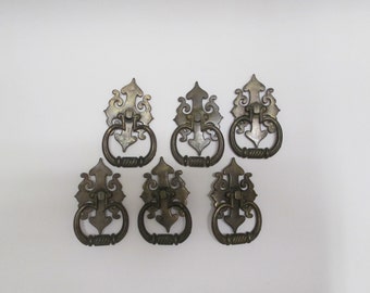 6 Vintage Drawer Handles, Heavy Dresser Pulls, Furniture Replacement Knobs, Restoration Salvage, Drawer Hardware