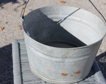 Vintage Galvanized Metal Handled Bucket