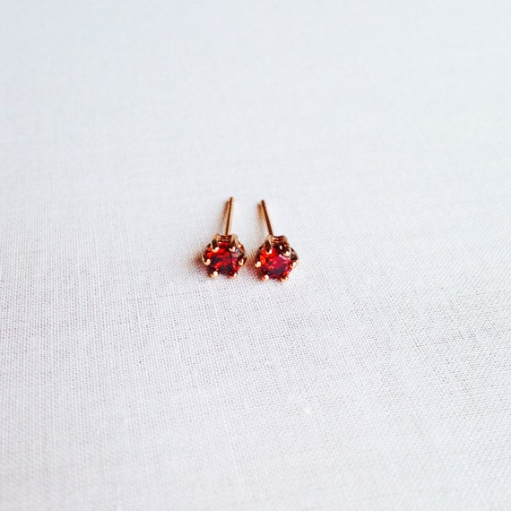 Red Stud Earrings Red Crystal Earrings 3mm Stud Earrings