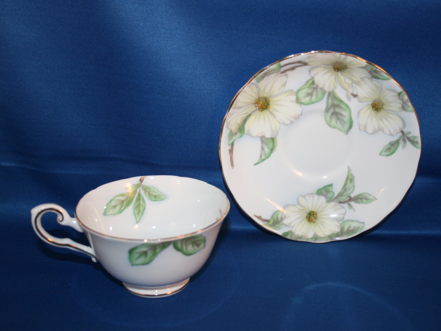 Vintage Tuscan Dogwood Teacup & Saucer Made in England Tea Cup Fine English Bone China