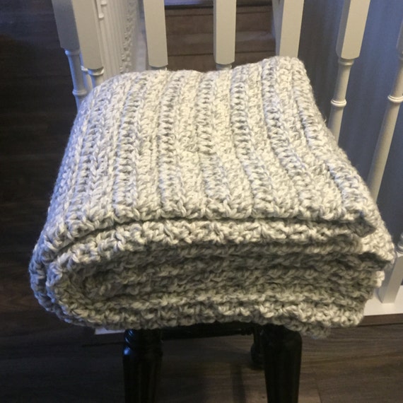 Chunky Crochet Blanket White & Grey / Crochet by Luvmyblanket