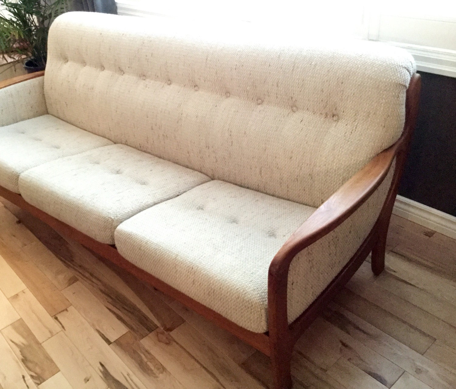 Danish Sofa Haute Juice