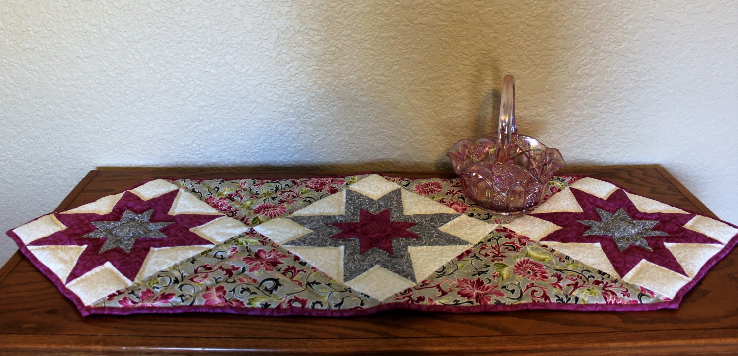 Starburst Table Runner Pattern & Kit Free shipping in the