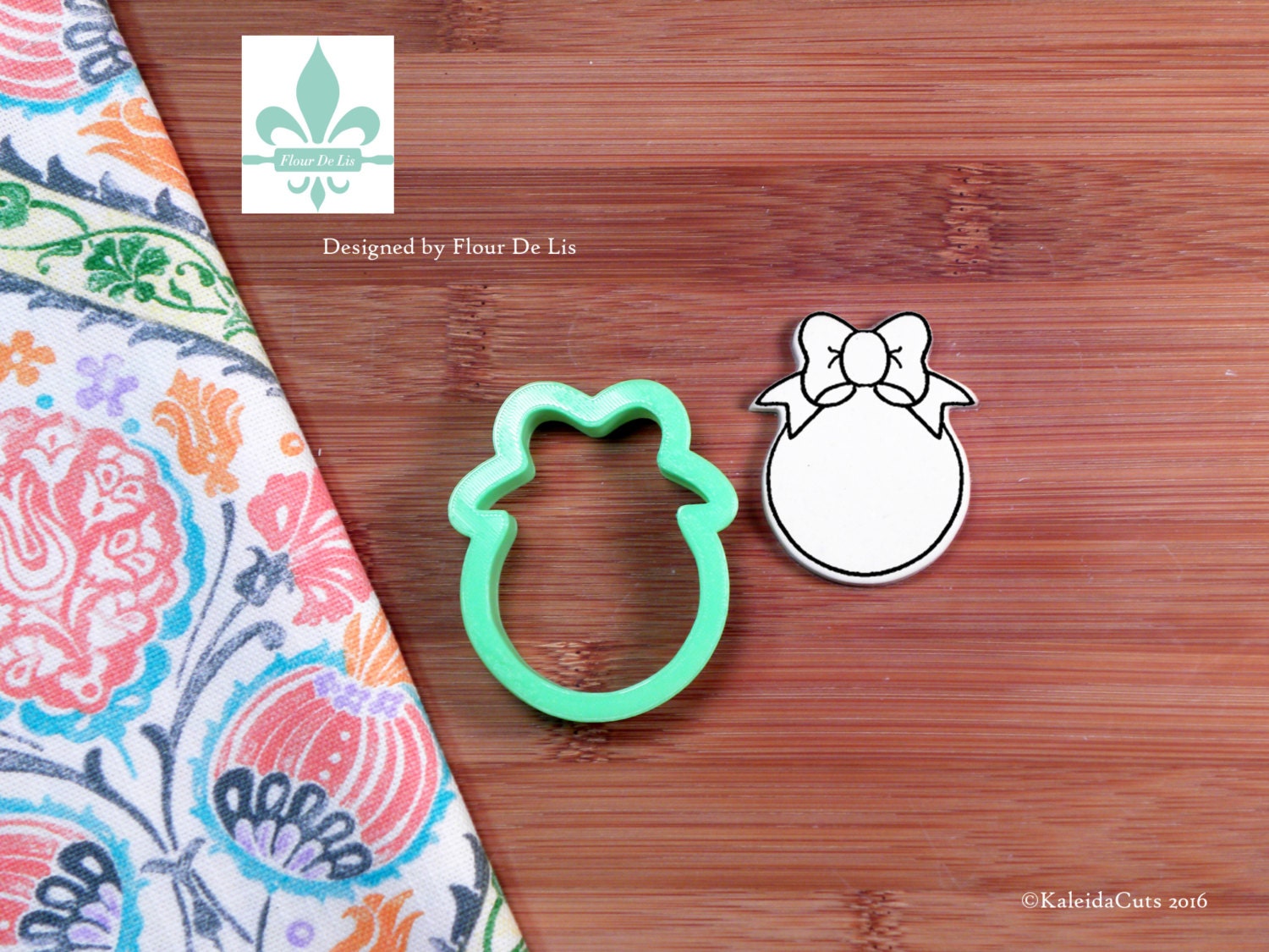 Circle Bow Cookie Cutter. Smart Cookie Cutter. Girly Cookie