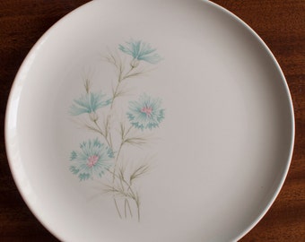 Boutonniere Dinner Plate - Taylor Smith Taylor - Ever Yours
