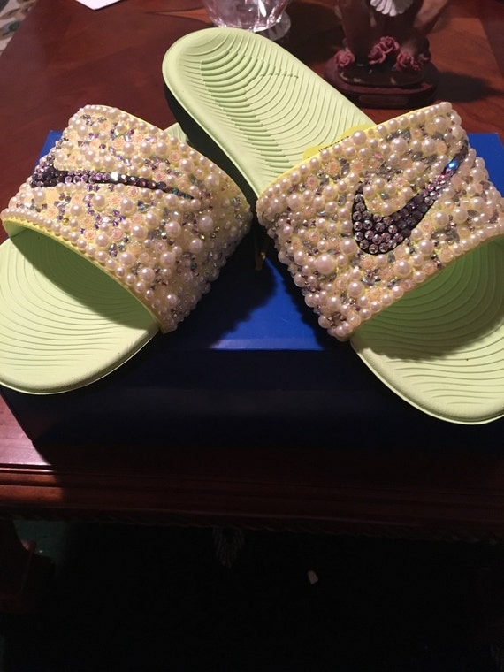 neon green nike slides