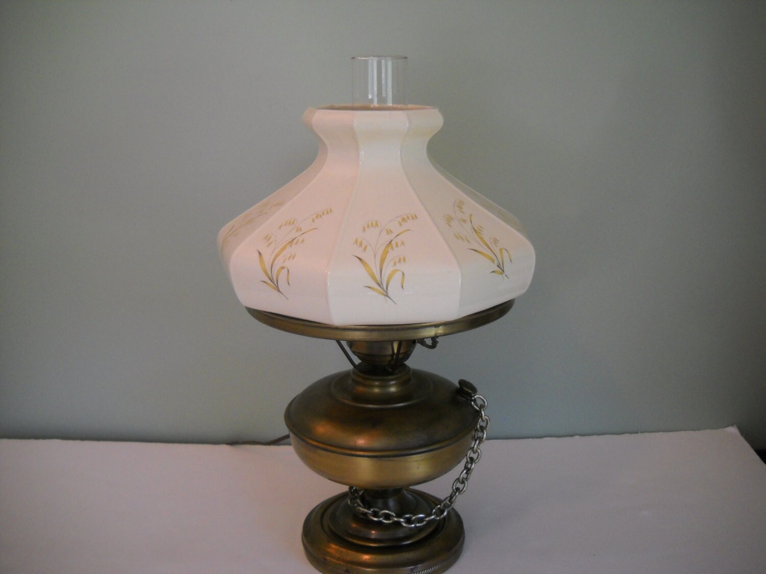 Electric Hurricane Lamp with Glass Shade with Yellow/Gold