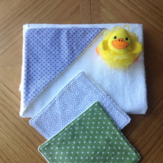 Baby Hooded Towel and Wash Cloth Set Lavender Green White
