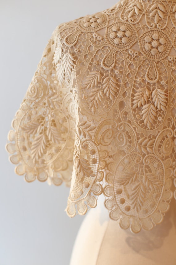 Vintage Edwardian Lace Bridal Cape Vintage 1910s Ivory Lace