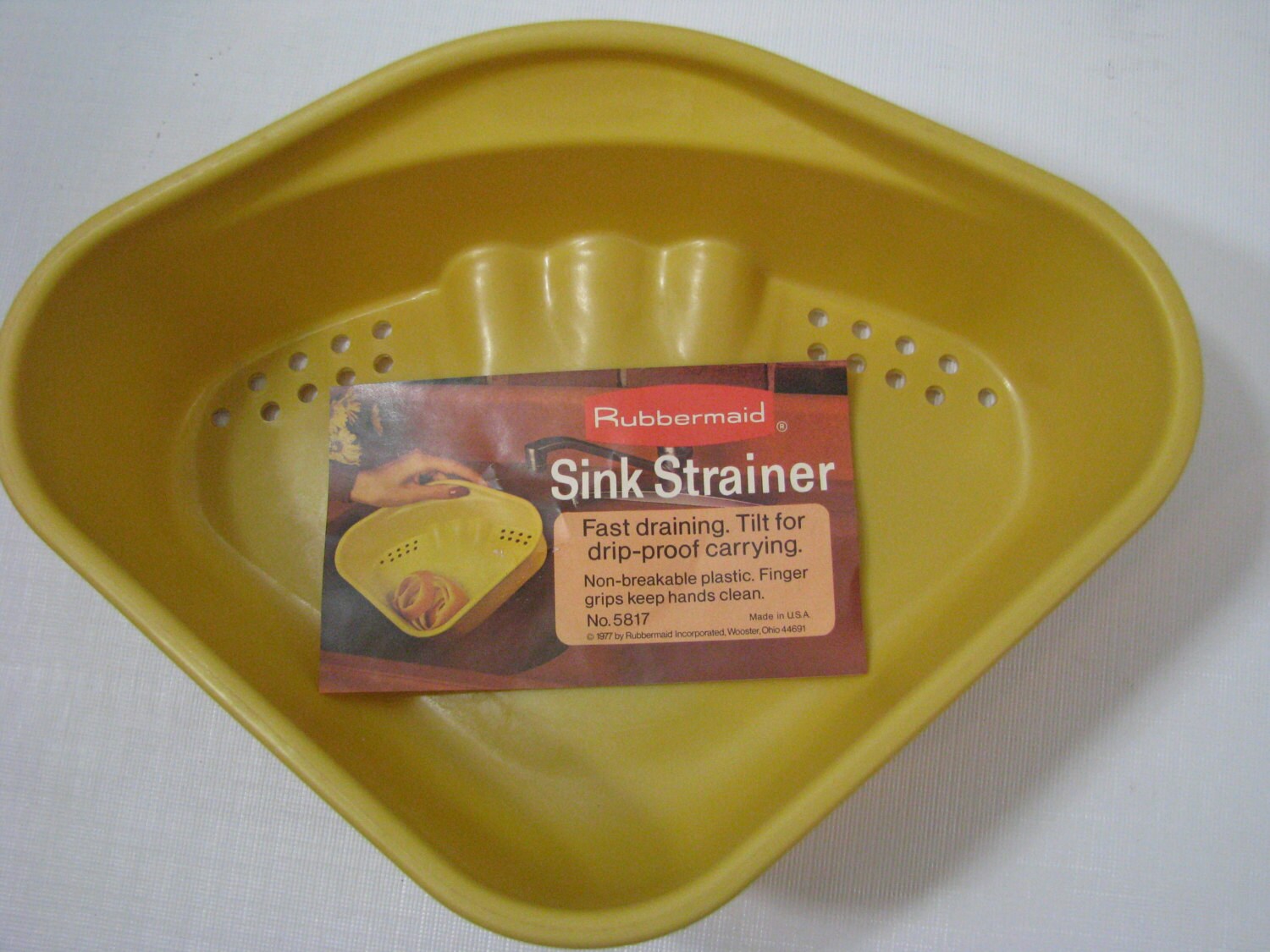 Vintage NEW Rubbermaid Corner Sink Strainer Drainer Harvest