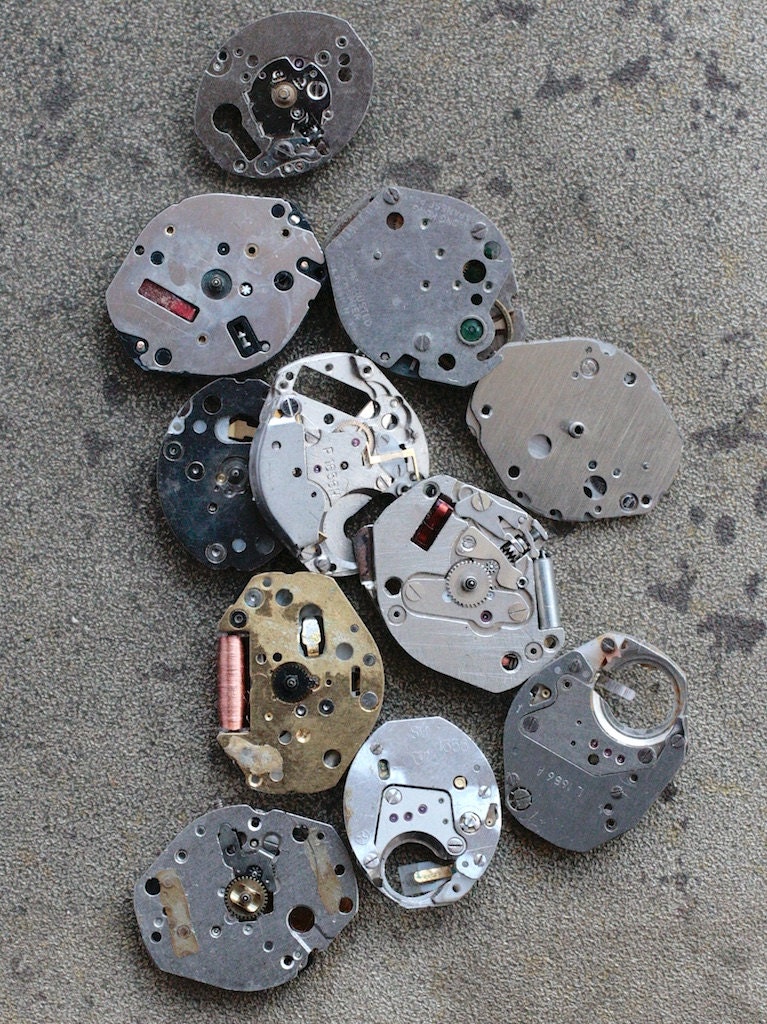 Small wrist watch movements quartz set of 11 D3 from timemill on Etsy Studio