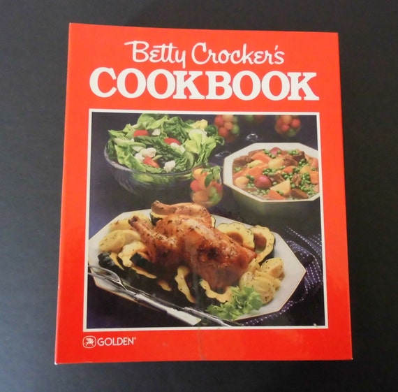 Vintage Betty Crocker's New & Revised Cookbook 5 ring