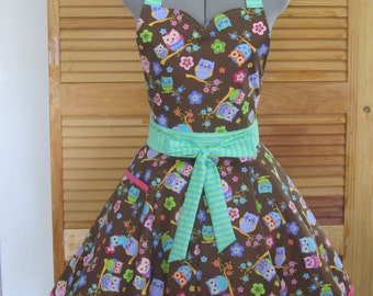 Lovely Owls Full of Flounce Apron