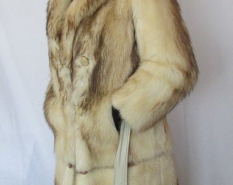 Women's Size 8 Fitch Fur Coat, Full Length Fur Coat, Winter Coat, Fashion Fur Coat, Made in Canada by Dave Fur Co of Toronto