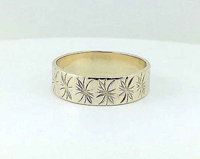 Mens Vintage Solid 10k gold wedding ring. band engraved gold ring. Wide. Estate. Stars. Mens Gold Rings with design.