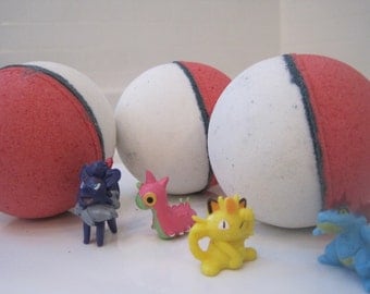 POKEBOMS - Bath bombs with Pokemon figure inside