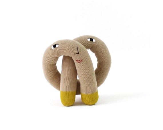 pretzel plush toy