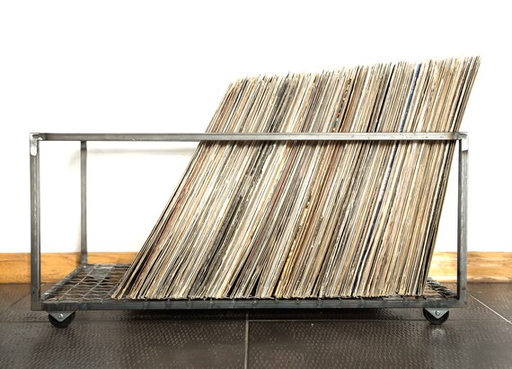 12 Vinyl record storage metal crate // by DesignAtelierArticle