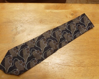 Giorgio Armani Cravatte silk necktie Italy brown black pattern