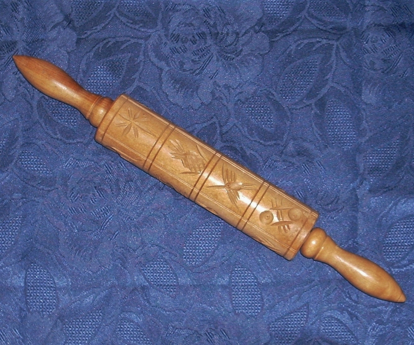 Vintage Springerle Carved Wood Rolling Pin with by SeabyrdVintage