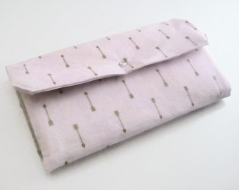 Womens Wallet | Bifold wallet | Fabric Wallet- Reispeices | Pink/Gold Arrows