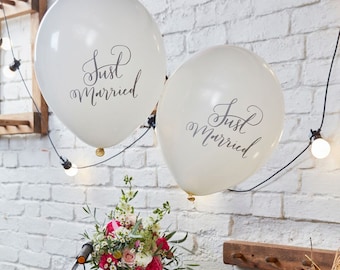 Just Married Balloons, Wedding Balloons, Just Married Calligraphy Balloons, Wedding Decorations, White Wedding Balloons, Just Married