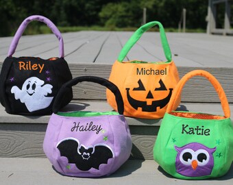 Halloween Bucket, Monogrammed Halloween Bucket, Personalized Halloween Bag, Halloween Bag, Trick or Treat Bag, Monogrammed Trick or Treat