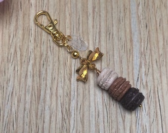 Baby macaron stack dust plug/mini charm/gold strap - chocolate