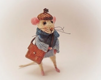 Felted Mouse , Art Doll , Needle Felting Animal , Wool Sculpture , Miniature Doll , Eco-friendly , Christmas Decoration