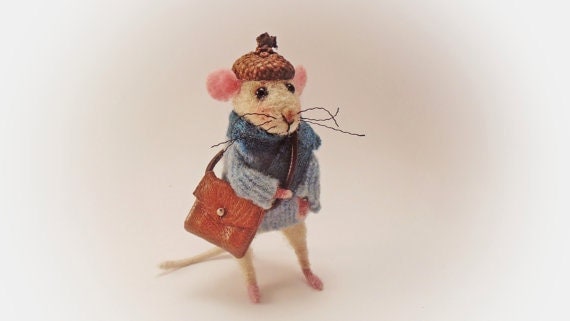 Felted Mouse , Art Doll , Needle Felting Animal , Wool Sculpture , Miniature Doll , Eco-friendly , Christmas Decoration