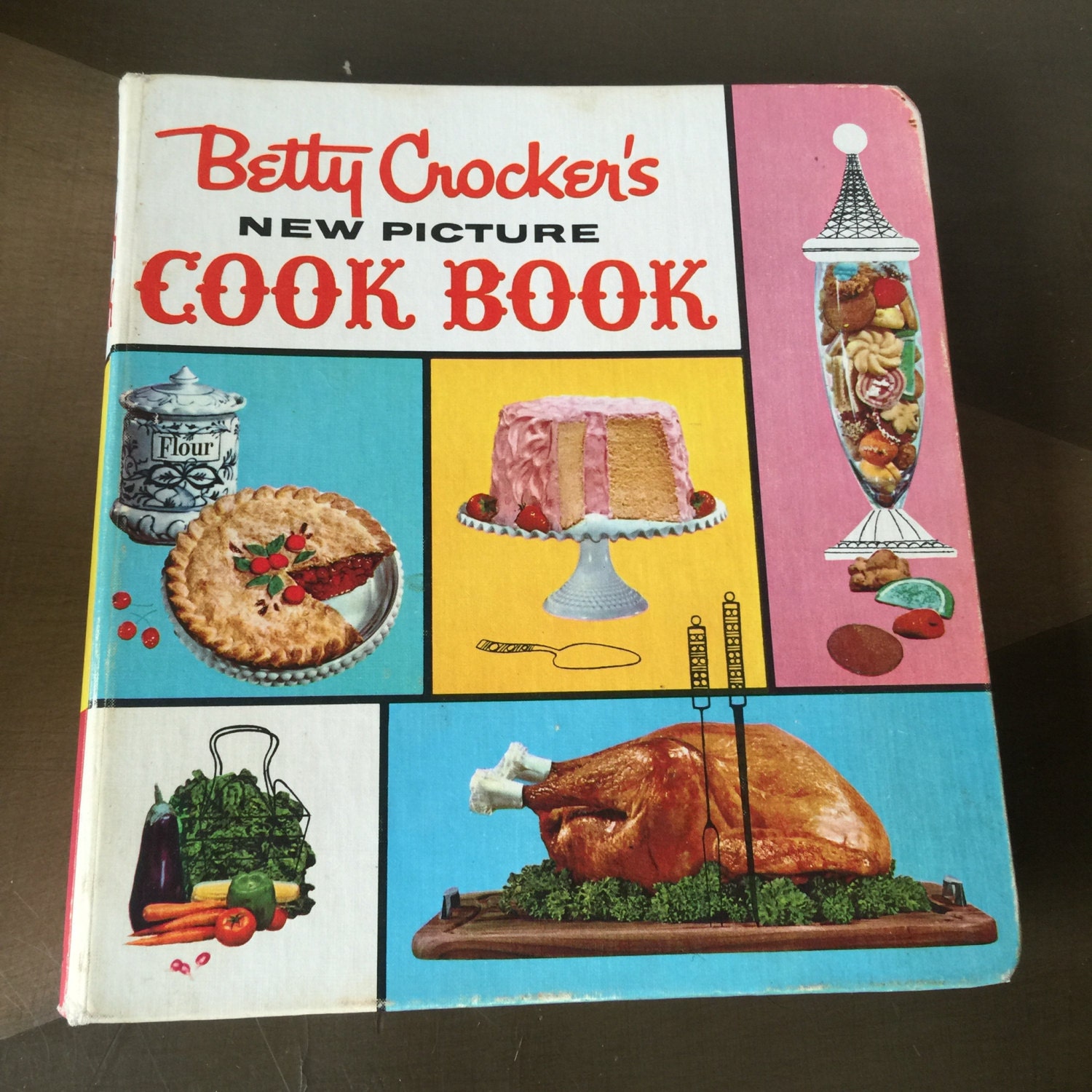 Vintage Betty Crocker's Cookbook 1971 8th Printing Vintage Betty Crocker's Cookbook 1971 8th Printing