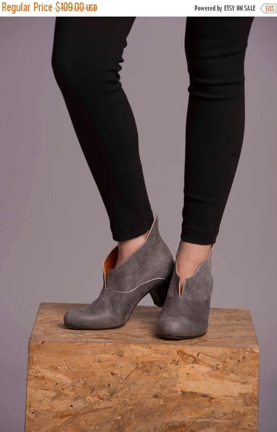 gray booties for women