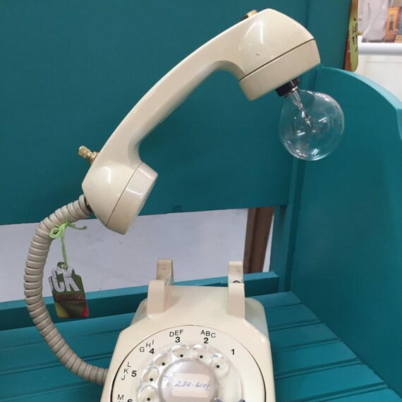 Vintage Rotarydial Phone Lamp