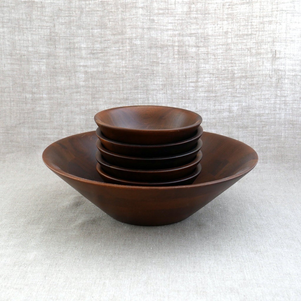 Walnut Salad Bowls Set of 6 by Vermillion / Vintage Wooden Salad Bowls Haute Juice