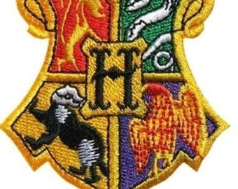 Harry Potter Patch Hogwarts School Crest Fully Embroidered Iron on Badge Costume Applique Motif Wizard Hogwarts Insignia Bag Hat Souvenir