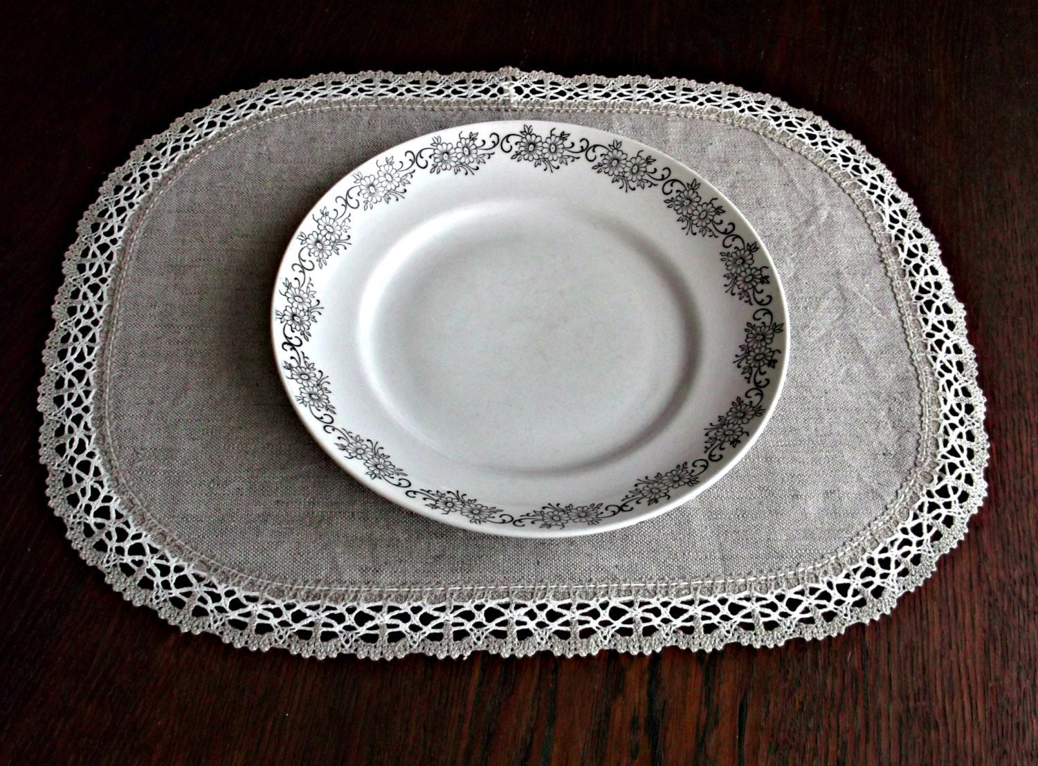 Oval linen lace placemats Light grey table mats Set of 4