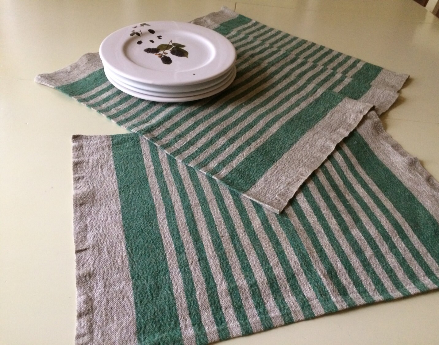 Vintage Style Placemats Table Linens Set of by Linenstars on Etsy