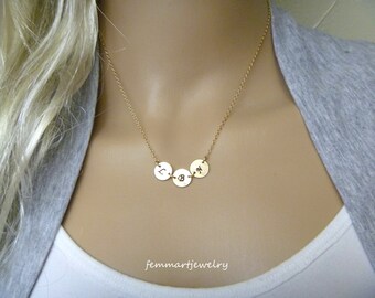 Mom necklace with initials - Kids Initial necklace - Friendship necklace for 2 - Sisters necklace 2 3 4 5 - Personalized Disc Necklace moms