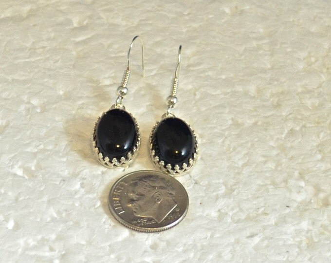 Black Onyx Earrings, 14x10mm Cabochons, Natural, Set in Sterling Silver E920