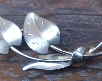 vintage sterling silver leaf brooch