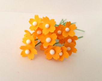 100 Miniature yellow paper flowers / 5mm yellow flowers . 5mm paper roses / yellow flowers / handmade yellow flowers / yellow fillers